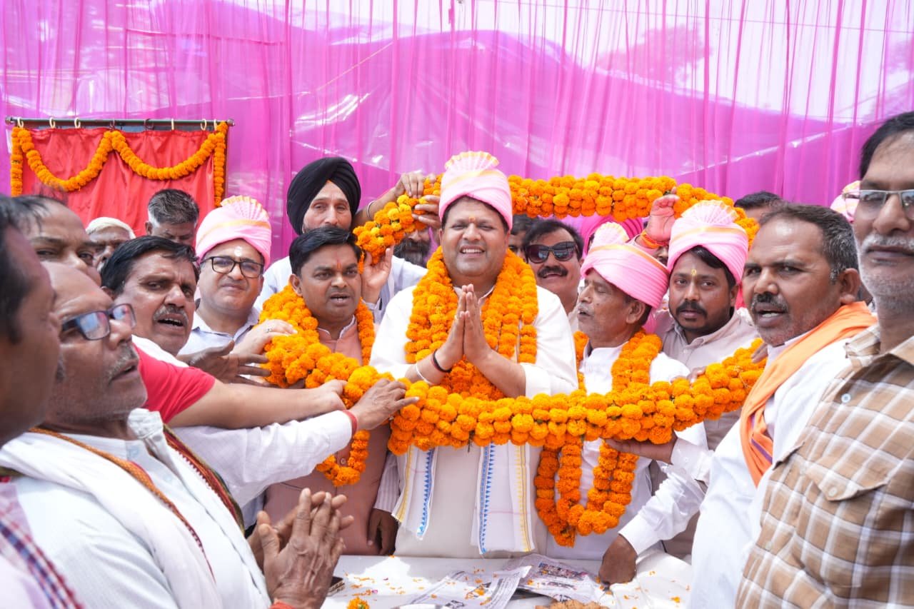 महापौर ने किया सब्जी मण्डी पुनर्निर्माण कार्य का शिलान्यास