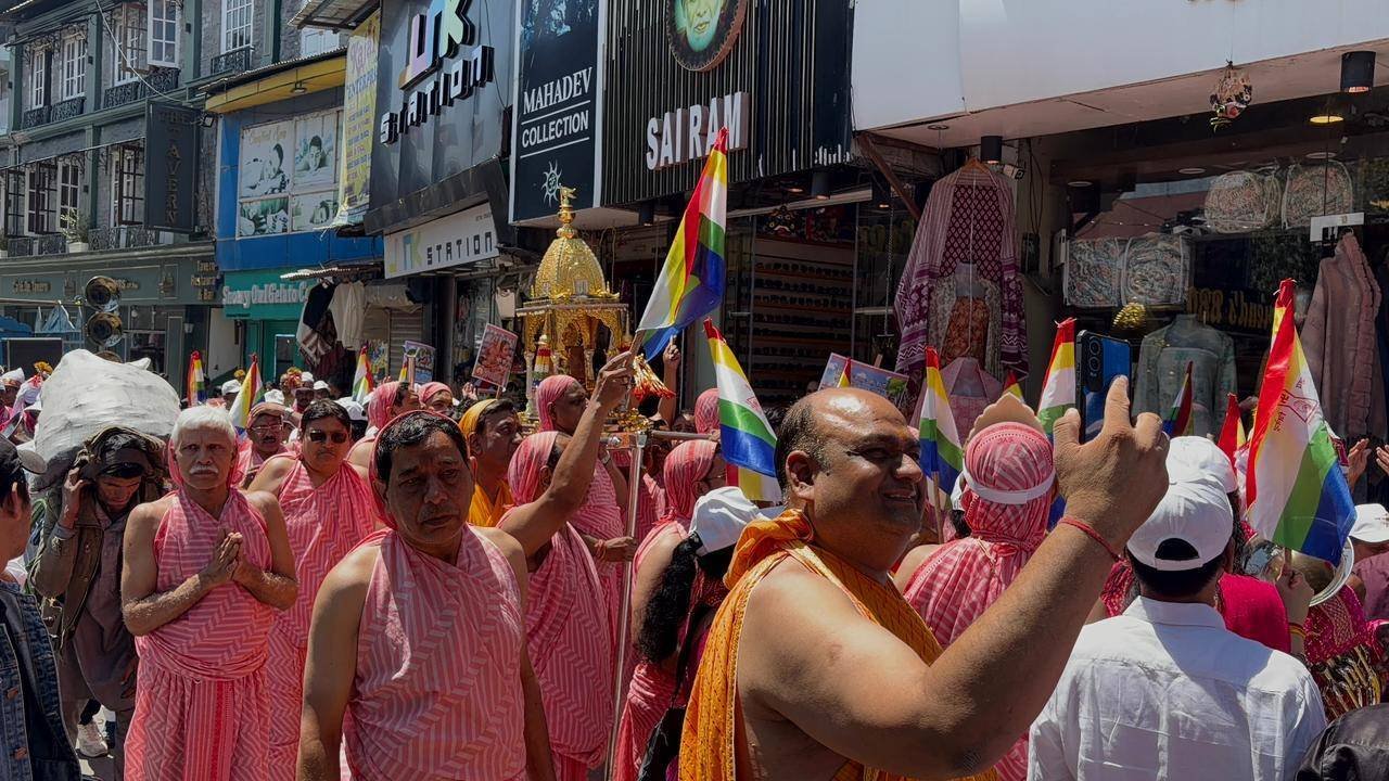 मसूरी में पहली बार निकली भव्य जैन पालकी शोभायात्रा, भक्ति और उल्लास से गूंजा शहर